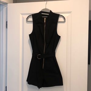 Guess shorts zip up romper